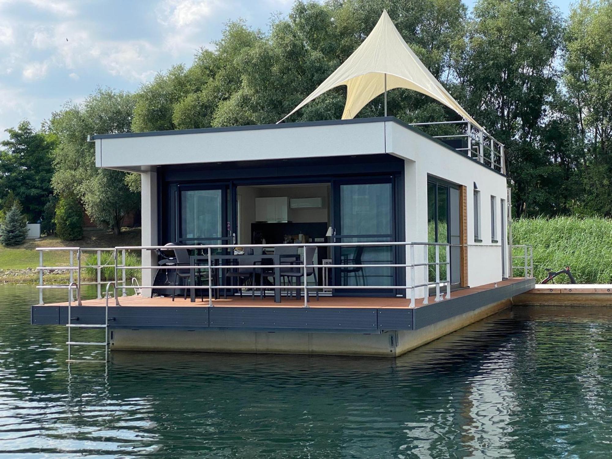 Schwimmende Ferienhaeuser Auf Dem See - Spreewald Vetschau Phòng bức ảnh